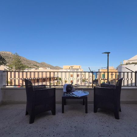Ponente & Maestro Rooms Favignana Luaran gambar