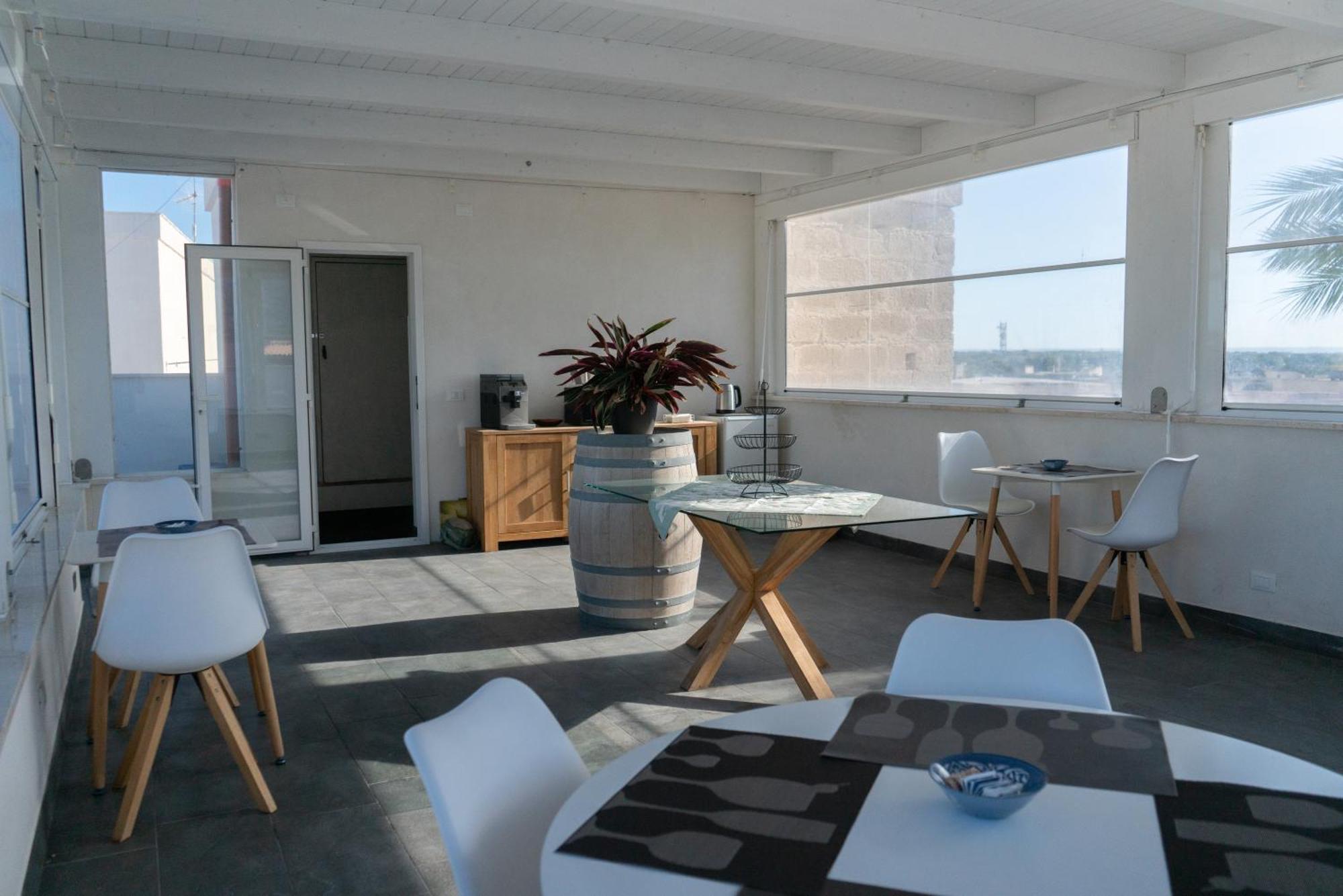 Ponente & Maestro Rooms Favignana Luaran gambar