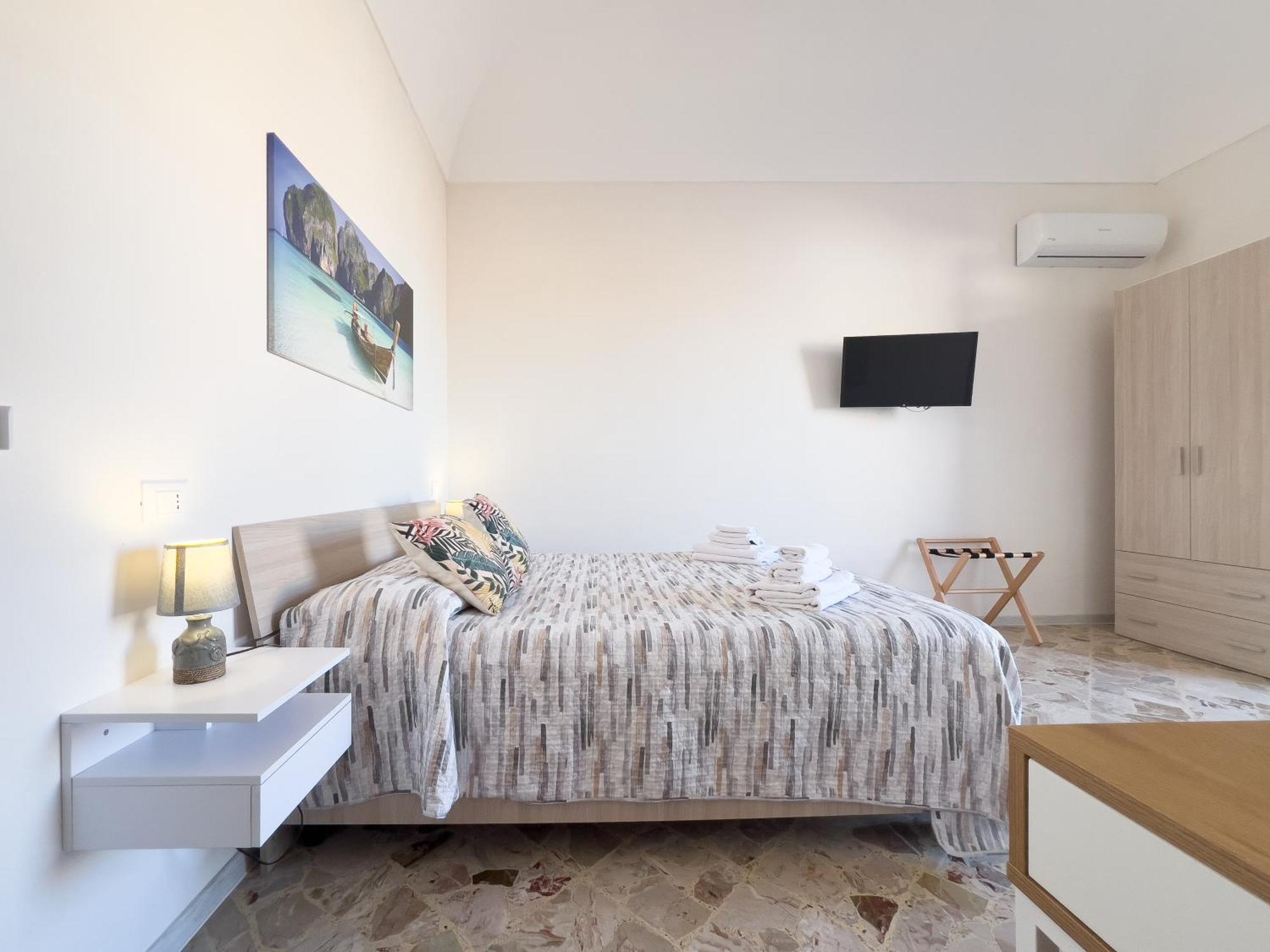 Ponente & Maestro Rooms Favignana Luaran gambar